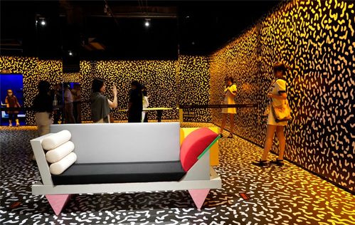火爆40多年的孟菲斯風(fēng)格家具席卷滬上，200余件代表性物件點亮服裝節(jié)